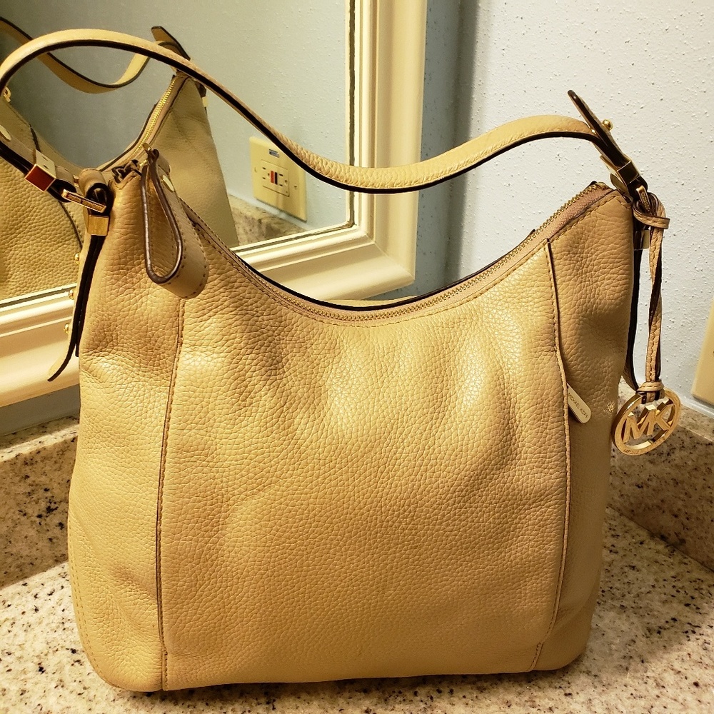 Michael Kors tan leather shoulder purse